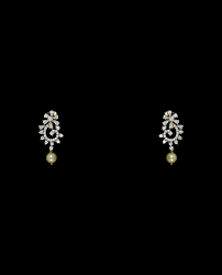 Black And White Diamond Stud Earrings Diamond Earring Earrings Diamond Jewelry Diamond Earring Earrings Diamond Je In 2020 Jewelry Earrings Studs Gold Chandelier Earrings Simple Diamond Earrings