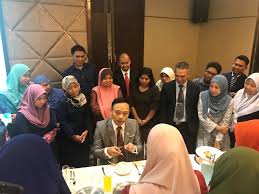 Kerajaan sarawak akan memberikan insentif rm 500.00 kepada penjawat awam persekutuan yang berkhidmat di bumi kenyalang. Laman Web Rasmi Idfr Spkm Kursus Orientasi Pra Penempatan Untuk Pegawai Dan Pasangan 2 2019