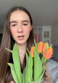 Gracie Burke's Instagram, Twitter & Facebook