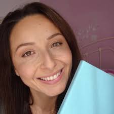 christina (@christina77star)