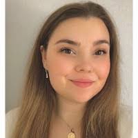 Clara Alvarez's Instagram, Twitter & Facebook