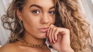 She was born on february 21, 1999 in holland, netherlands. Lotte Van Der Zee Nie Zyje Modelka Miala Zaledwie 20 Lat