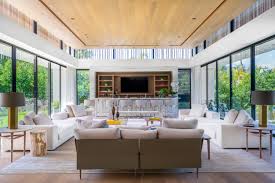 Living Room In New Miami Beach Mansion 5000 3335 Video Tour In Comments Check Out Desigedecors Com To Get More In Beach Mansion Miami Beach Mansion Mansions