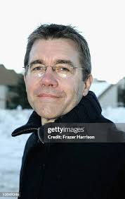 547 Stephen Gyllenhaal Photos & High Res Pictures