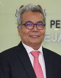 Menurut menteri pembangunan usahawan, datuk seri mohd redzuan yusof 'test drive' tersebut telah dijadualkan pada jam 2 petang bertempat di lapangan terbang sultan abdulaziz shah, subang. Mohd Redzuan Md Yusof Wikipedia
