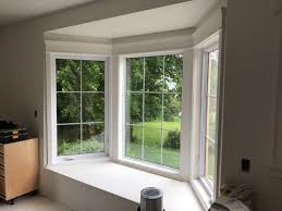 Farmhouse Kitchen Bay Window Updated With A Window Bench Seat Oversized Beautiful Windows Farmhouse Style Crafts Bay Window Craftsman Trim Kitchen Bay Window