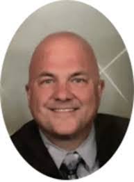 Tracy Dingman's Instagram, Twitter & Facebook