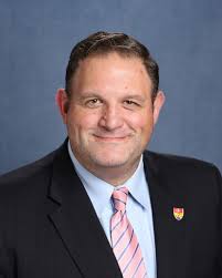 Viola, Schultz Named US Leaders