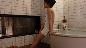 Unagichan Gets Naked And Bathing In The Tub While Teasing Nude Body Video