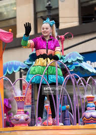 91st Annual Macys Thanksgiving Day Parade Photos And Premium High Res Pictures Jojo Siwa Jojo Siwa Birthday Jojo