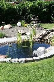 Gartenteiche Sind Ein Komplexes Kleines Okosystem Wie Du Einen Teich Planst Und Anlegst Algen In Den Griff Bekommst Und In 2020 Gartenteich Garten Garten Deko Ideen