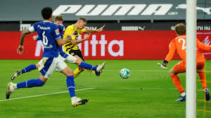 So schlimm steht es wirklich um schalke! Akanji Haaland Und Hummels Schiessen Bvb Zum Sieg Gegen Schalke 04 Das Revierderby Im Ticker Zum Nachlesen Goal Com