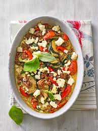 Griechischer Zucchini Auflauf Mit Feta Von Schleckigekatze Chefkoch Rezept Zuchiniauflauf Mit Hackfleisch Zucchini Auflauf Gerichte Mit Zucchini
