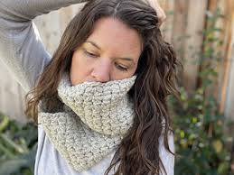 Ravelry: Halcyon Hat & Scarf Set pattern by Lindsey Roe