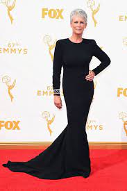 Jamie Lee Curtis Looked So Good At The Emmys That You Ll Want To Scream Jamie Lee Curtis Jamie Lee Lee Curtis