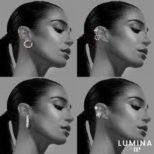 Thank you Katie Cheek for your April ring bomb purchase!! Since you'll be  fizzing at home, I hope you'll post a picture of your reveal! 💎￼￼