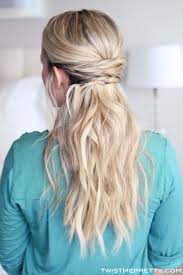 It has a neat knot at the top that helps to create the half up on the soft curly locks. 15 Casual Simple Hairstyles That Are Half Up Half Down