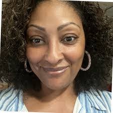 Christal Evans's Instagram, Twitter & Facebook