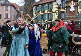Le Marche De Noel Medieval De Ribeauville La Mariniere En Voyage