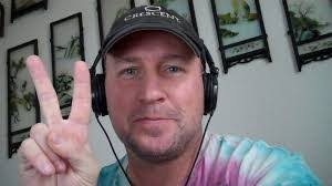 Dennis Selden's Instagram, Twitter & Facebook