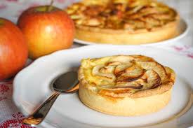 Tarte Normande Aux Pommes Au Calvados Et A La Creme Recette Par Chef Simon Recette Tarte Recette Recette Vacherin