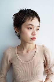 ベリーショートで外国人風の雰囲気をget 周りと差がつくセンス光る女に hair ヘアスタイリング ショートのピクシーカット ピクシーヘアカット