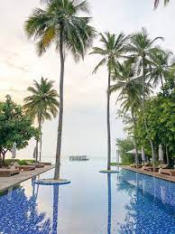 Sorry for the bad quality and camera movements :dthis is new content. Fairmont Maldives Sirru Fen Fushi 200 Meter Long Swimming Pool Picture Of Fairmont Maldives Sirru Fen Fushi Shaviyani Atoll Tripadvisor