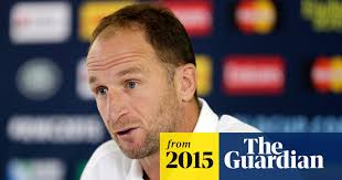 Mike Catt says England must treat Will Carling's criticism as 'white noise' 