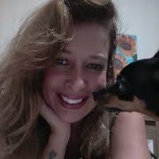 Karin Oliver's Instagram, Twitter & Facebook