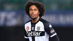 Parma is famous for its food and rich gastronomical tradition: Bayern Leihgabe Zirkzee Steigt Mit Parma Calcio Ab Kaufoption Wird Wohl Nicht Gezogen Goal Com