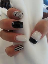 30 diseños de uñas en blanco y negro que se te verían increíbles. Disenos De Unas Negras Y Blancas Decorados De Unas