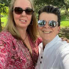 What are good restaurants in Niagara Falls for dinner and breakfast?