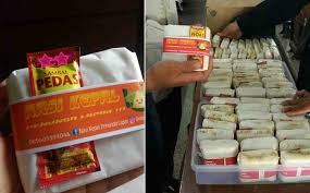 Lapar itu manusiawi, semua orang ngerasain lapar. Nasi Kepal Si Penunda Lapar Lintas Lampung