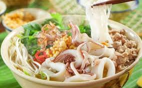 1 tô hủ tiếu bao nhiêu calo? | Vinmec
