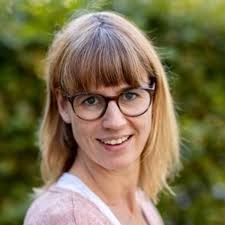 Schule Ennetbaden: Kontakte