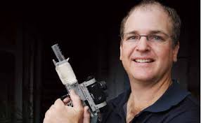 Foster's a modern-day Dirty Harry