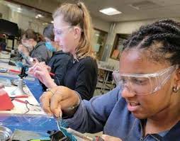 Town&amp;Style: 3.8.23 by St. Louis Town &amp; Style