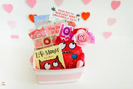 This adorable valentines garden craft will make the perfect gift for mom on this special holiday. Valentines Basket Valentine S Gifts For Kids Fun With Mama