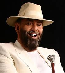 Mikhail zakharovich shufutinsky is a russian pop singer. Mihail Shufutinskij Ya Nikogda Ne Zavisel Ni Ot Odnoj Gruppirovki Nichego Ni U Kogo Ne Prosil I Ne Obrashalsya K Komu Libo Za Pomoshyu Dazhe Esli Ona Byla Mne Nuzhna Vot I Mne