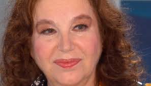 Stefania sandrelli (born 5 june 1946) is an italian actress, famous for her many roles in the commedia all'italiana, starting from the 1960s. Stefania And Amanda Sandrelli Tell Each Other Confessions About Gino Paoli