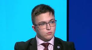 Un ploieștean de doar 19 ani, „mâna dreaptă” a ministrului Educației