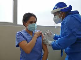 #vacunación informa el @msalnacion comenzó la distribución de 371.400 dosis del componente 1 de sputnik v a pba fueron 143.400 dosis, a la ciudad autónoma de buenos aires 23.400, a catamarca. Ecuador Inicia Fase 1 De Vacunacion Con Llegada De Cuarta Remesa De 31 590 Dosis De Vacunas Pfizer Coronavirus Ecuador