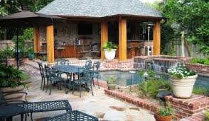 backyard designs small backyard