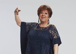 Proseguono le mirabolanti avventure di orietta berti a sanremo 2021. Orietta Berti Sorpresa A Sanremo I Look Sono Gcds E Ve Ne Sveliamo Uno