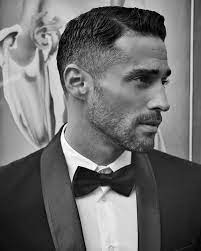 In the 1920s, most men kept their hair short on the sides and longer on top, with the neck left bare. 55 Best 1920 S Hairstyles For Men Classic Looks 2019