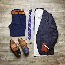 Bei hochzeiten/taufen im frühling/sommer wäre noch ein cremefarbener anzug denkbar. So Kombinierst Du Einen Blauen Anzug Mit Braunen Schuhen Hockerty