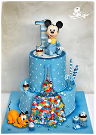 Baby Mickey And Pluto Bebe Mickey Et Pluto Baby Mickey Mouse Cake Mickey Cakes Baby Birthday Cakes