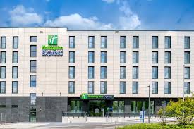 A free area shuttle within 10 mi is available. Holiday Inn Express Fulda An Ihg Hotel Fulda Updated 2021 Prices