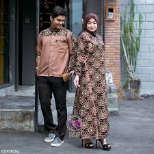 18 desember 2019 model baju tunangan batik couple. Priyanka Couple Gamis Kemeja Kombinasi Baju Kondangan Batik Sarimbit Gaun Lamaran Tunangan Seragam 2 Shopee Indonesia