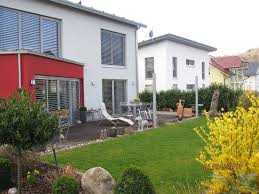 Vermietet wird eine profirüttelplatte der marke baumax. Aussenanlagen Hirzle Bauunternehmen